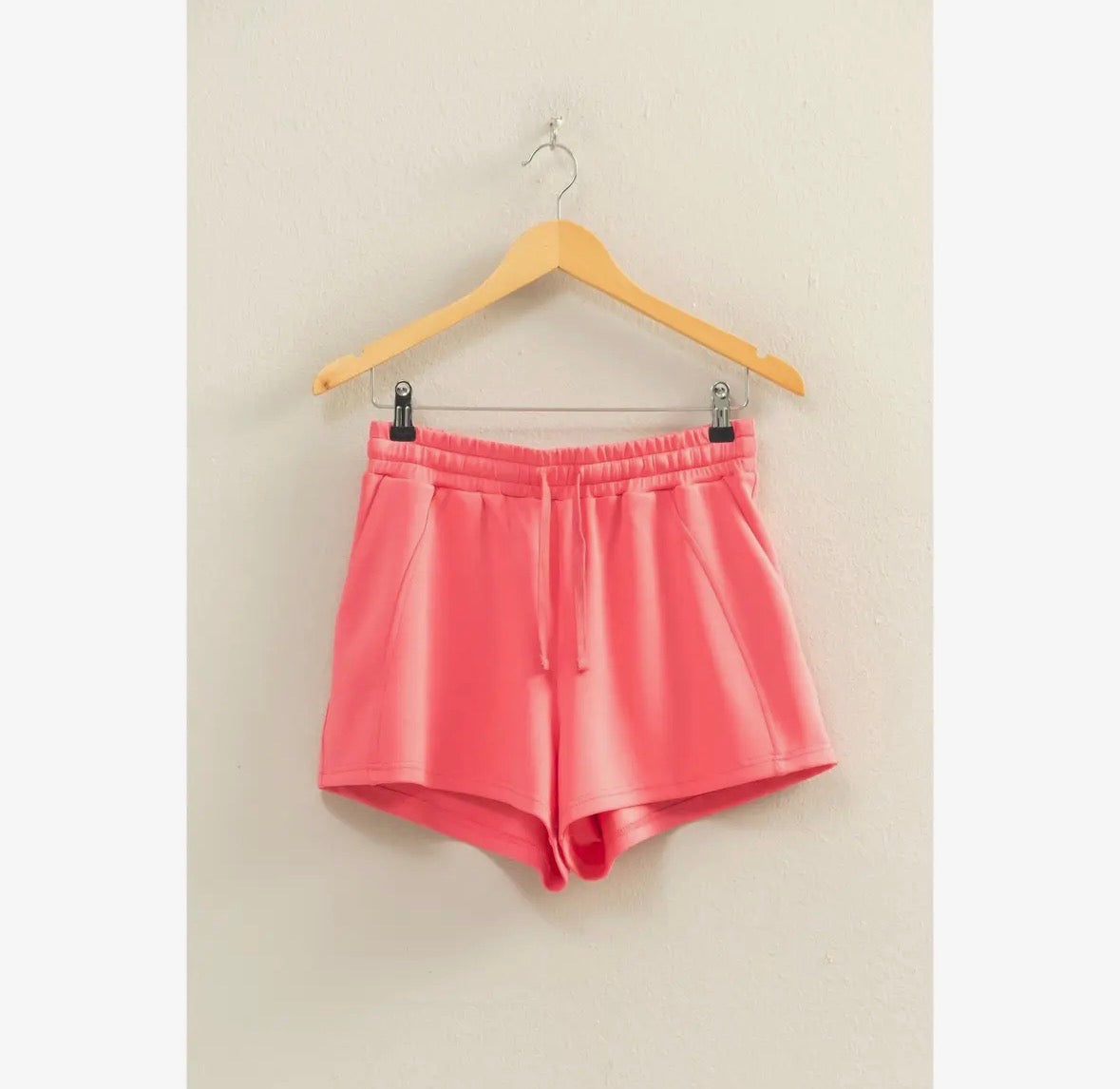 Drawstring waist shorts