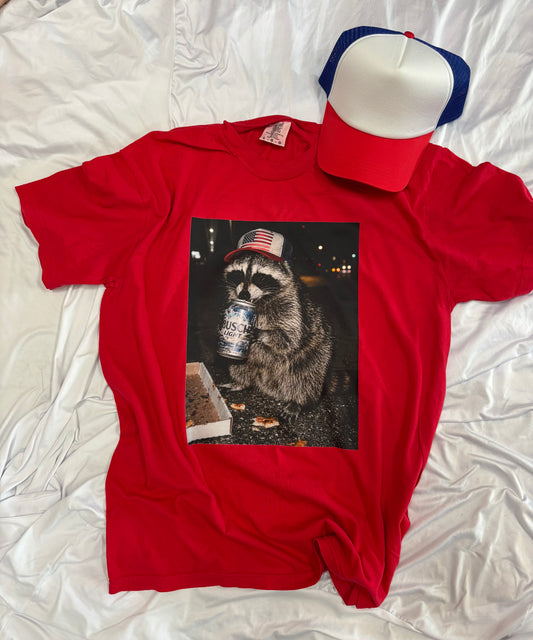 Racoon Busch Light Comfort Colors T-Shirt